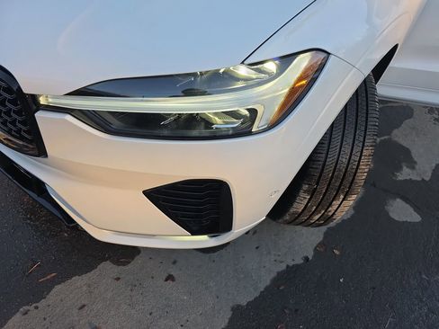 Certified 2025 Volvo XC60 B5 Plus image 42