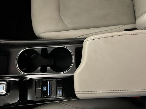 Used 2023 Hyundai Sonata SE w/ Cargo Package image 23