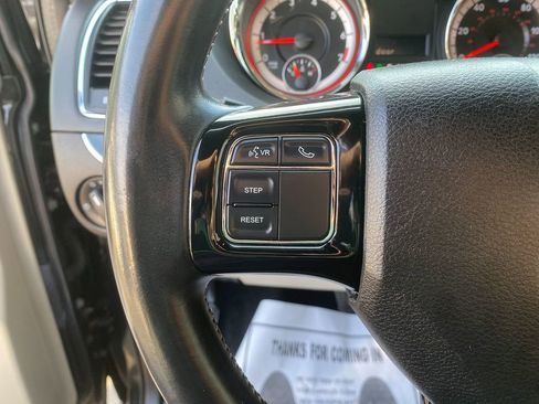 Used 2016 Dodge Grand Caravan SE image 16