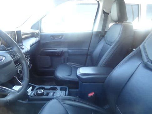 Used 2023 Ford Maverick Lariat w/ Lariat Luxury Package FWD image 7