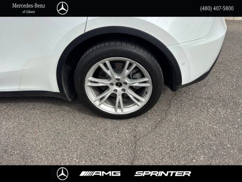 Used 2021 Tesla Model Y Long Range AWD/4WD image 6