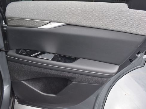 Used 2025 Cadillac Optiq Sport 2 w/ LPO, Floor Liner Package AWD/4WD image 26
