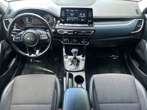 Used 2021 Kia Seltos S image 17