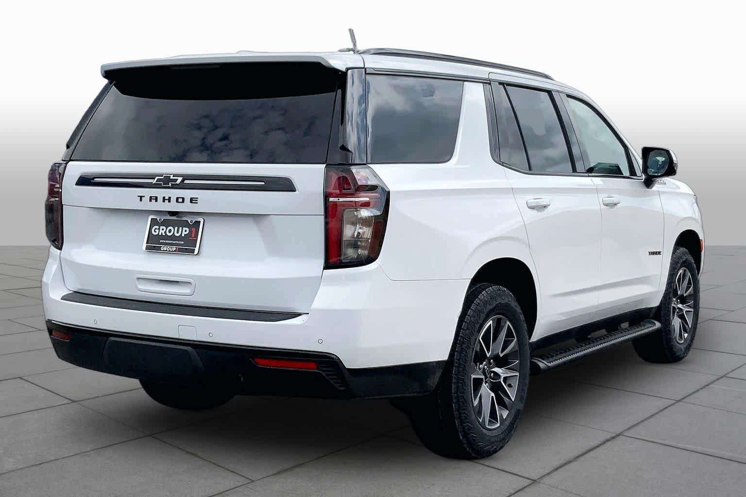 Used 2024 Chevrolet Tahoe Z71 w/ Luxury Package AWD/4WD image 12