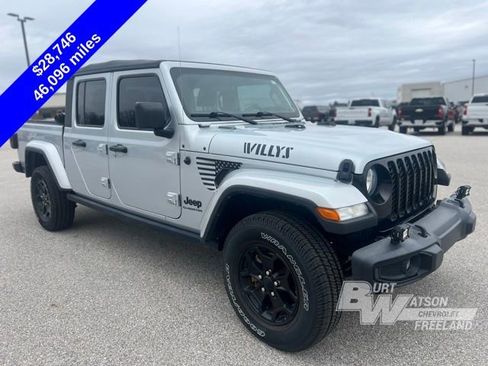 Used 2022 Jeep Gladiator Willys image 8