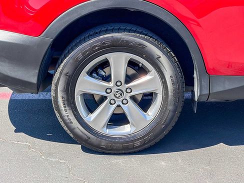 Used 2015 Toyota RAV4 XLE AWD/4WD image 10