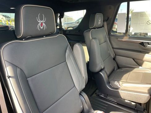 New 2025 Chevrolet Tahoe Premier image 11