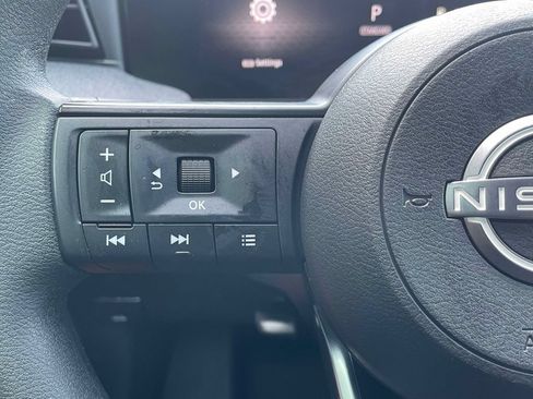 Used 2026 Nissan Kicks SV FWD image 19