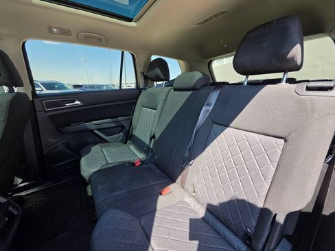 Used 2018 Volkswagen Atlas Launch Edition FWD image 23