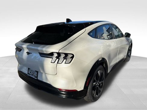 Used 2023 Ford Mustang Mach-E Premium image 6
