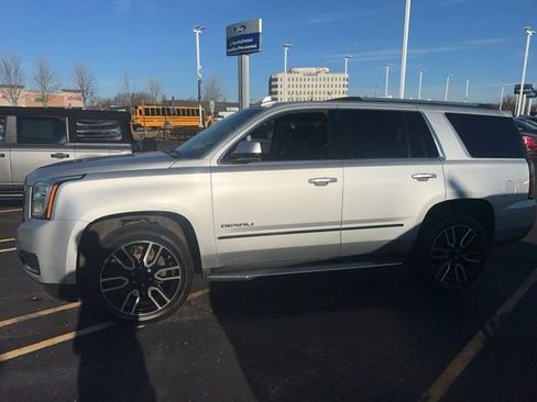 Used 2018 GMC Yukon Denali image 6