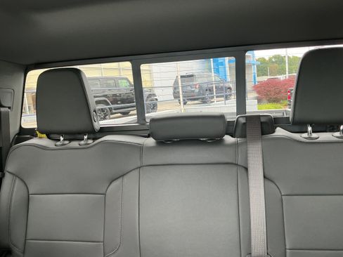 Used 2025 Chevrolet Silverado 2500 LT w/ Safety Package AWD/4WD image 11