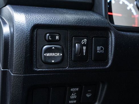 Used 2024 Toyota 4Runner TRD Off-Road image 18