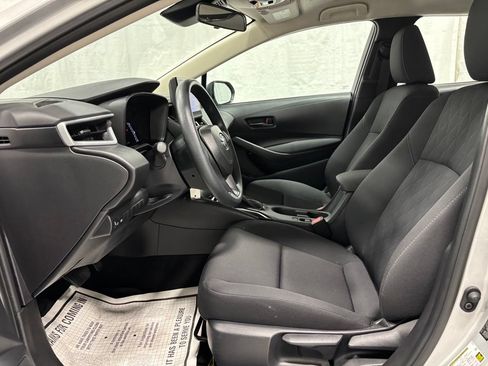 Used 2026 Toyota Corolla LE FWD image 14