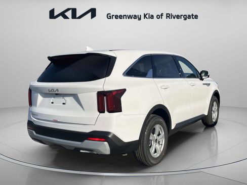 New 2026 Kia Sorento LX FWD image 7