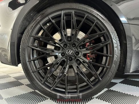 Used 2018 Jaguar F-TYPE R image 18