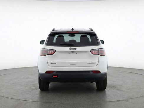 Used 2025 Jeep Compass Trailhawk AWD/4WD image 7