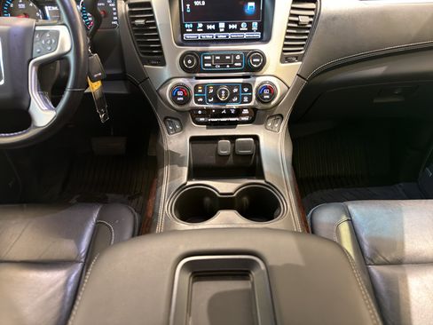 Used 2019 GMC Yukon SLT image 19