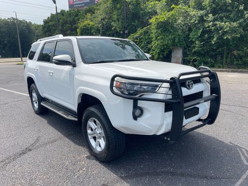 Used 2018 Toyota 4Runner SR5 Premium AWD/4WD image 1