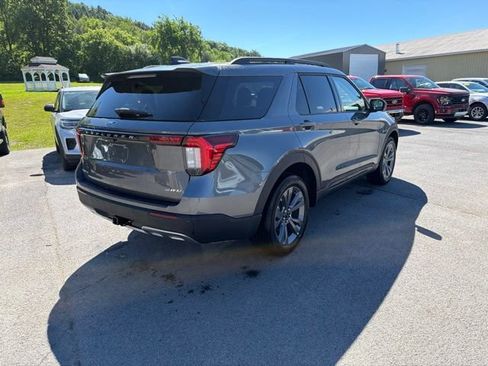 Used 2026 Ford Explorer Active w/ Active Comfort Package AWD/4WD image 10