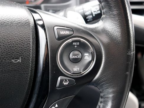 Used 2016 Honda Pilot Touring image 42