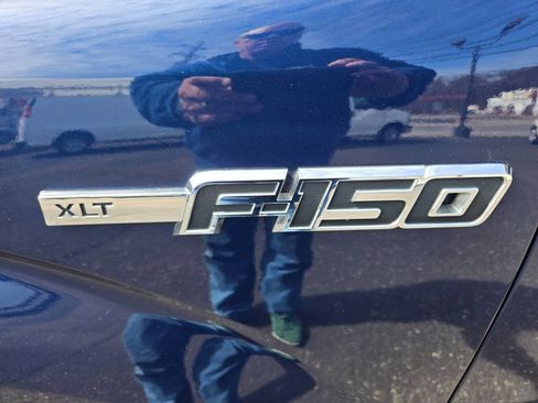 Used 2010 Ford F150 XLT image 12