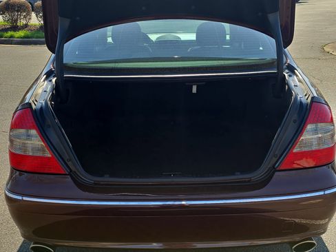 Used 2008 Mercedes-Benz E 350 Sedan image 13