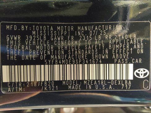Used 2025 Toyota Corolla LE FWD image 33