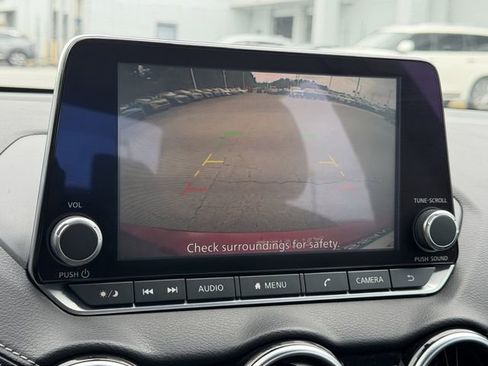 Certified 2021 Nissan Sentra SV FWD image 16
