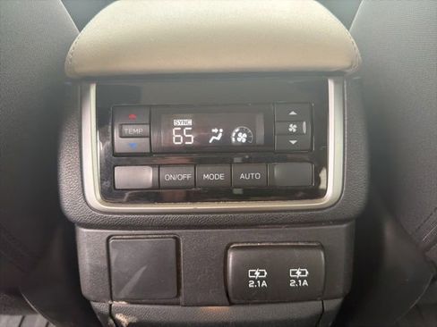 Used 2020 Subaru Ascent Premium w/ Convenience Package AWD/4WD image 19