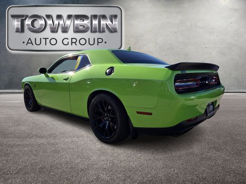 Used 2015 Dodge Challenger SRT Hellcat image 6