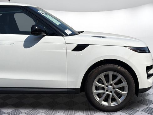 Used 2025 Land Rover Range Rover Sport SE AWD/4WD image 36