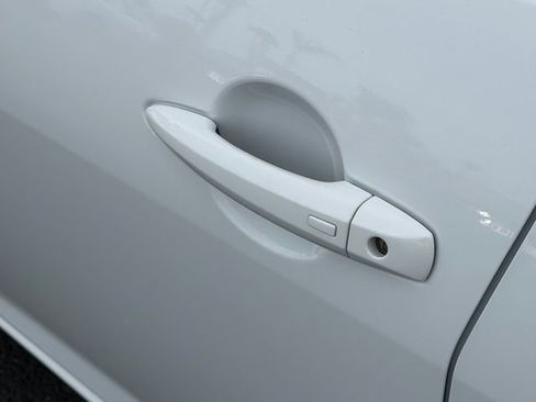 Certified 2024 Nissan Sentra SV FWD image 10