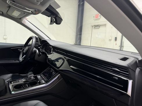 Used 2023 Audi Q8 Premium AWD/4WD image 40