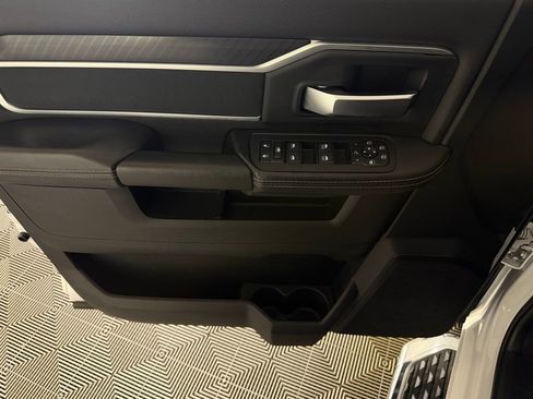 Used 2025 RAM 2500 Big Horn image 17