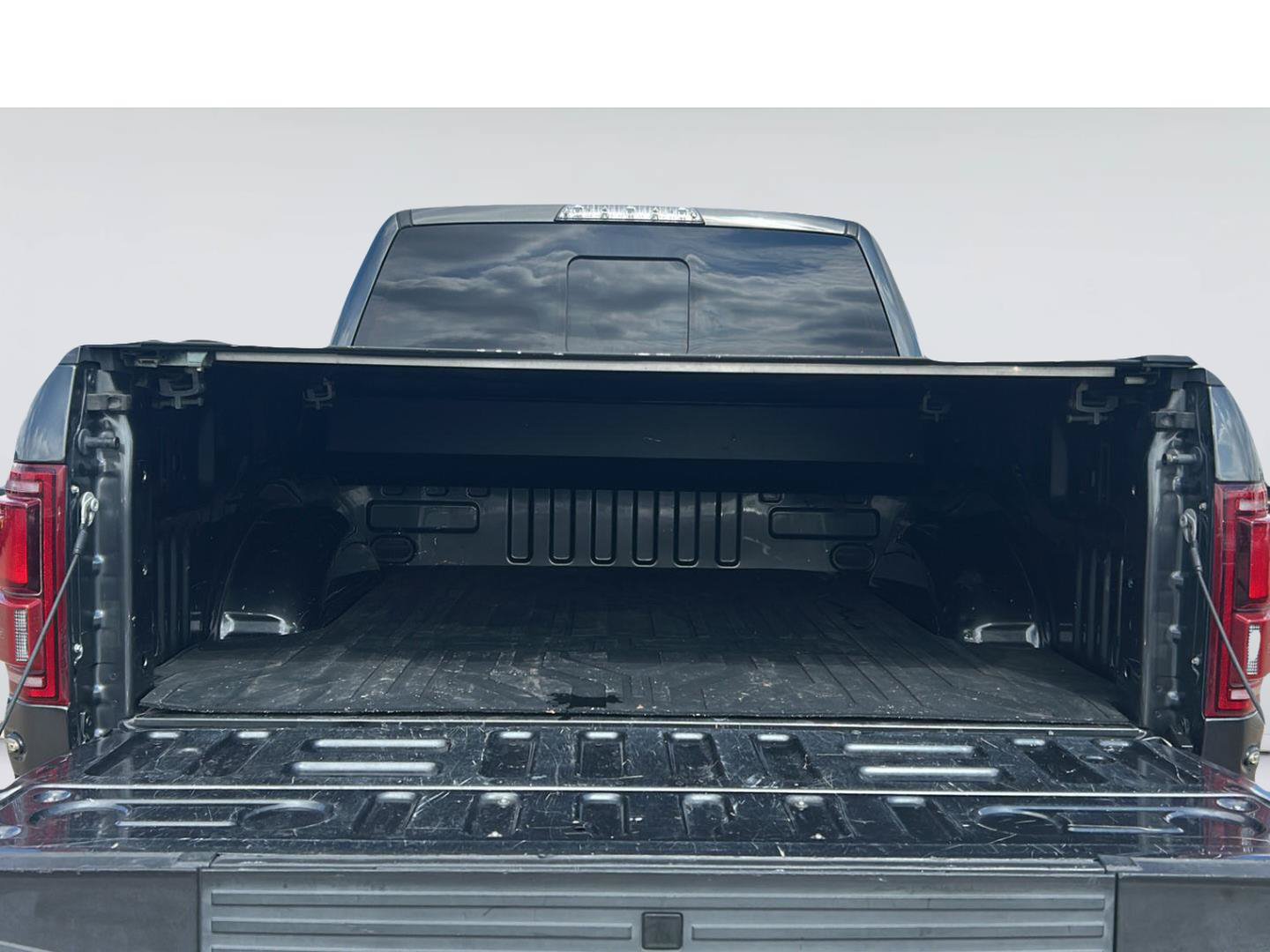 Used 2020 Ford F150 Raptor w/ Equipment Group 802A Luxury AWD/4WD image 31