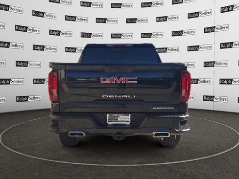 Used 2022 GMC Sierra 1500 Denali w/ Denali Premium Package image 4