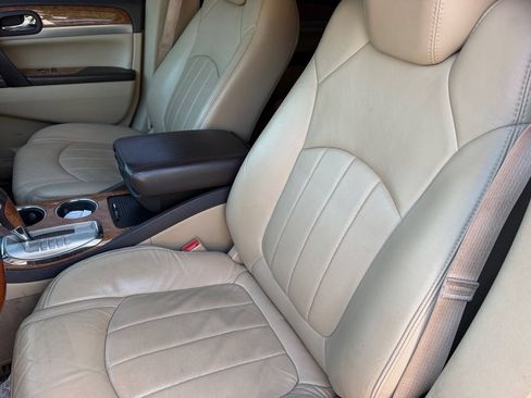 Used 2012 Buick Enclave Premium FWD image 10