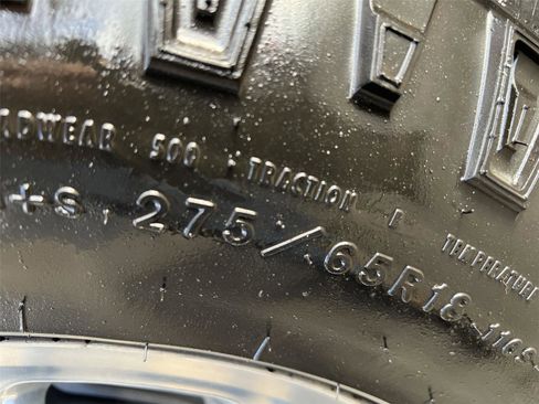 Used 2011 GMC Sierra 2500 SLE w/ SLE Preferred Package image 30