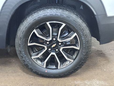 Used 2023 Chevrolet TrailBlazer ACTIV w/ Convenience Package image 44