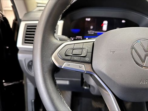 Used 2023 Volkswagen Atlas SE FWD image 14