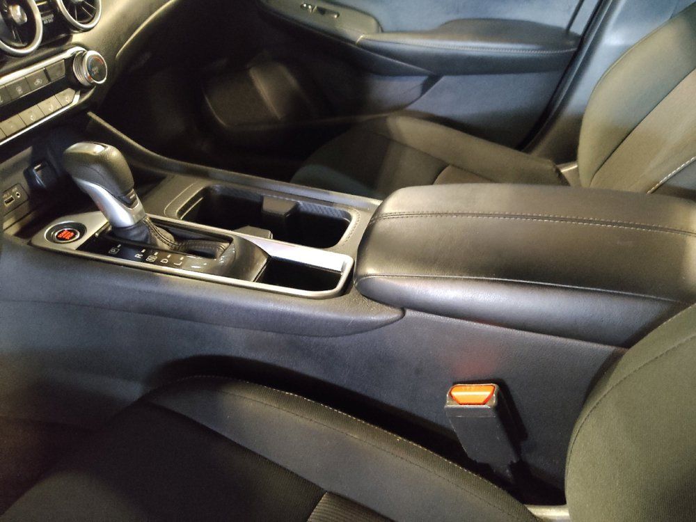 Used 2025 Nissan Sentra SV FWD image 26