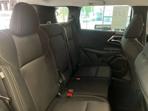 Used 2022 Mitsubishi Outlander ES AWD/4WD image 35