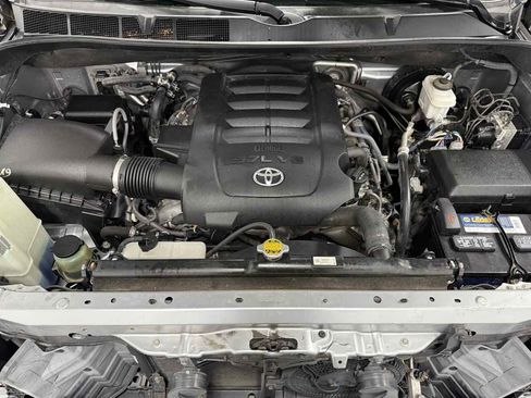 Used 2017 Toyota Sequoia SR5 image 26