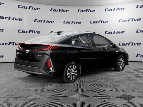 Used 2022 Toyota Prius Prime XLE FWD image 6