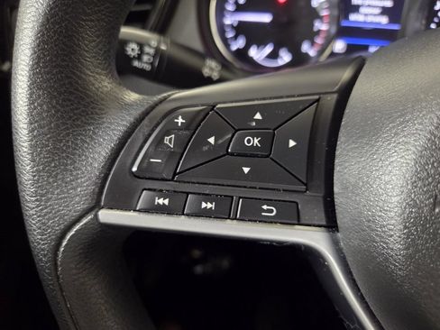 Used 2022 Nissan Rogue Sport S FWD image 18