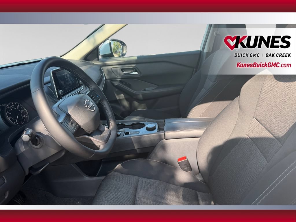 Used 2026 Nissan Rogue SV AWD/4WD image 22