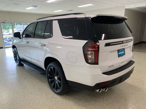 Used 2021 Chevrolet Tahoe Premier w/ Premium Package image 10
