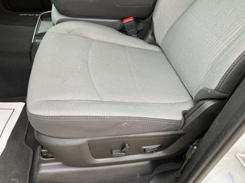 Used 2024 RAM 2500 Big Horn w/ Safety Group image 12