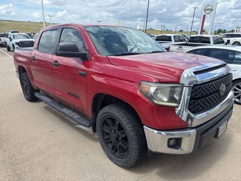 Used 2021 Toyota Tundra SR5 w/ SR5 Leather Package image 3